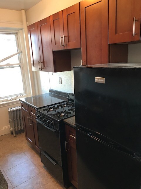 Photo - 144 Washington St
