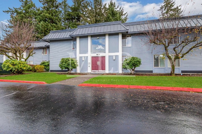 Photo - 8619 Zircon Dr SW