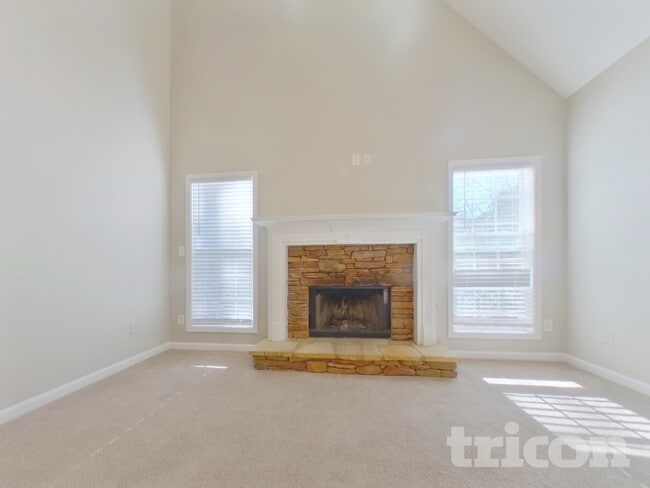 Photo - 129 Avery Way