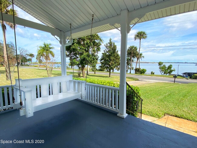 Building Photo - 2811 Indian River Dr
