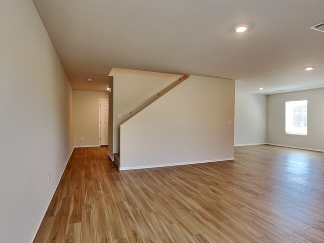 Photo - 529 St Charles Pl