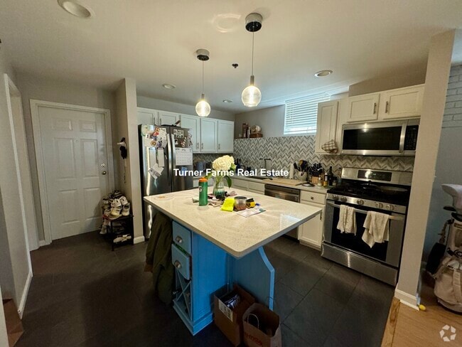 Building Photo - 2277 Massachusetts Ave Unit 1 Rental
