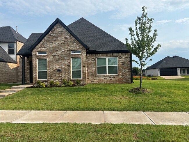 Building Photo - 3009 SW Lovely Ln