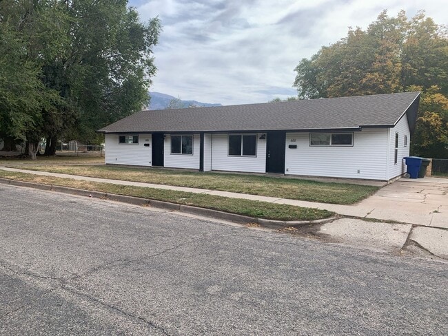 Building Photo - 651 Chester St Unit 651