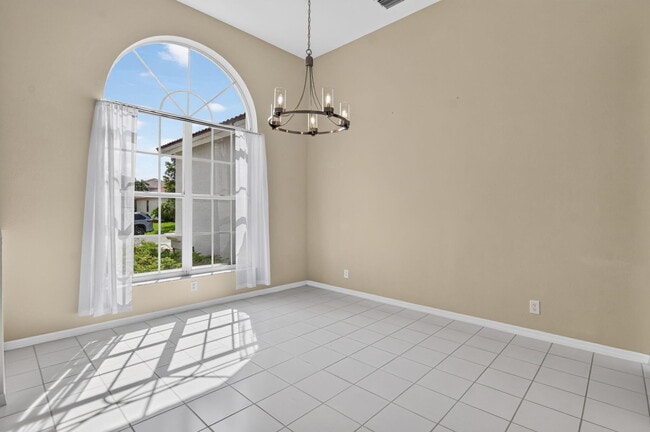 10031 Lexington Estates Blvd