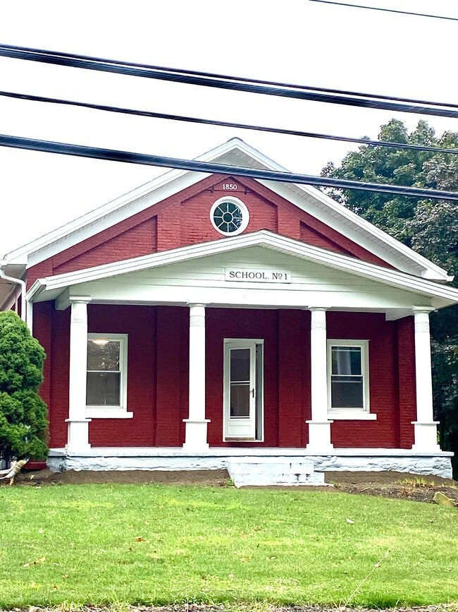 FRONT OF RESIDENCE - 3316 Asbury Rd Rental