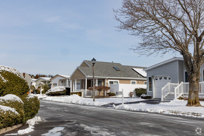 Greenwood Village - Greenwood Village Apartments