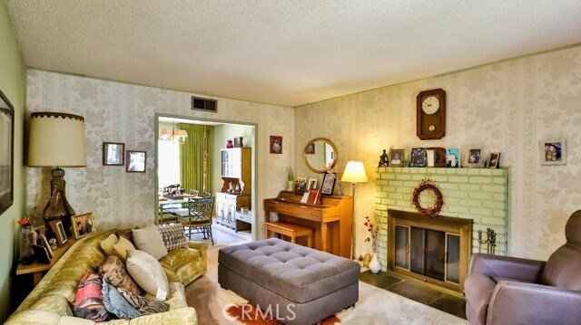 Photo - 331 E Cassidy St