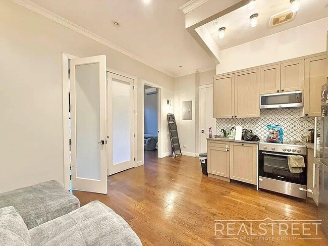 Photo - Myrtle Avenue Unit 3E