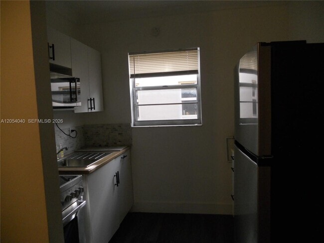 Photo - 1043 NW 2nd St Unit 9