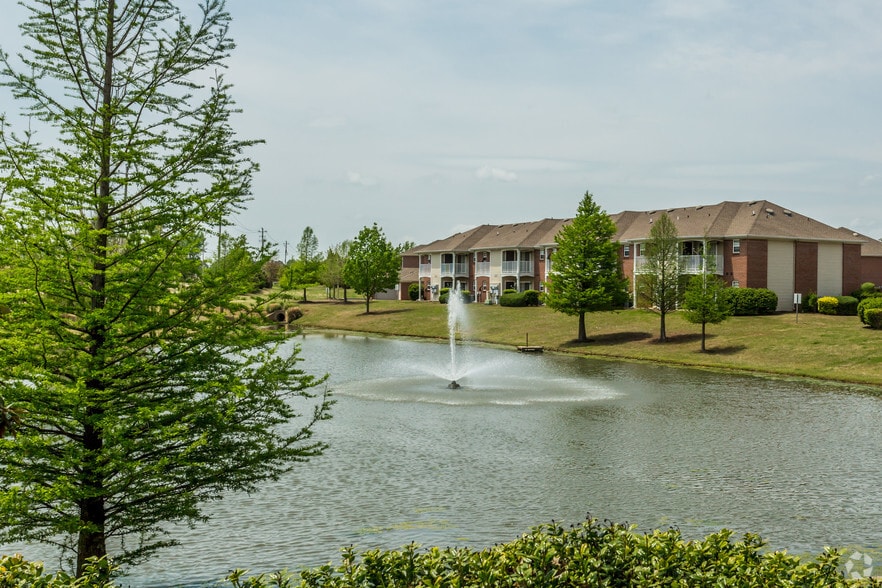 Ashland Lakes Apartments For Rent in Memphis, TN