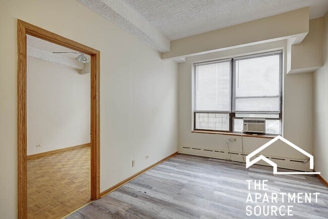 Photo - 4180 N Marine Dr Unit 110