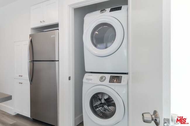 Photo - 2303 W 30th St