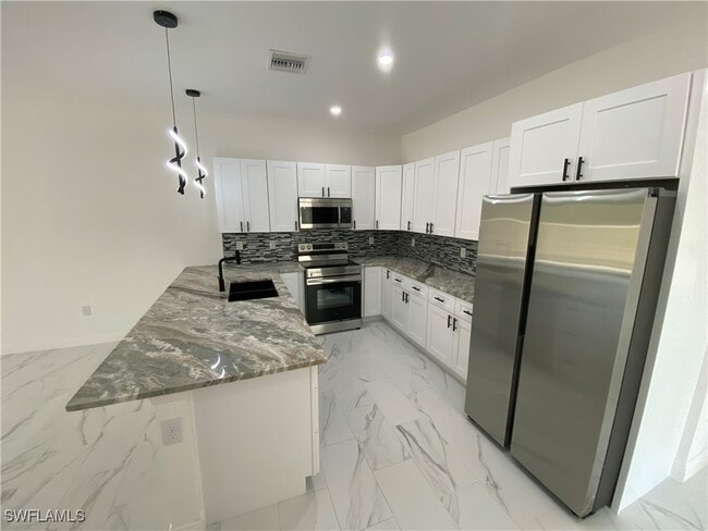 Building Photo - 5444 Billings St