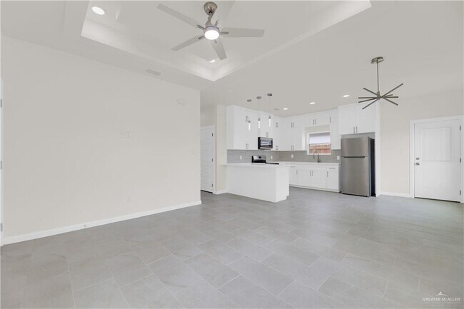 Photo - 18 E 24th St Unidad 1