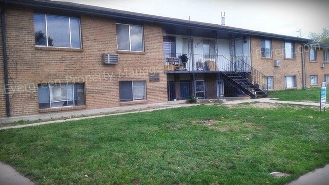 Building Photo - 2939 Glendale Dr Unit 6 Rental