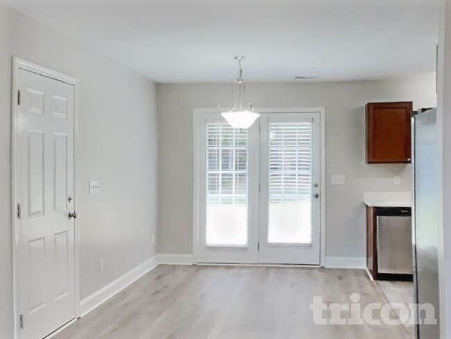 Photo - 130 Atherton Dr