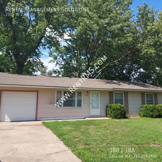 Photo - 2300 SE 22nd St Casa