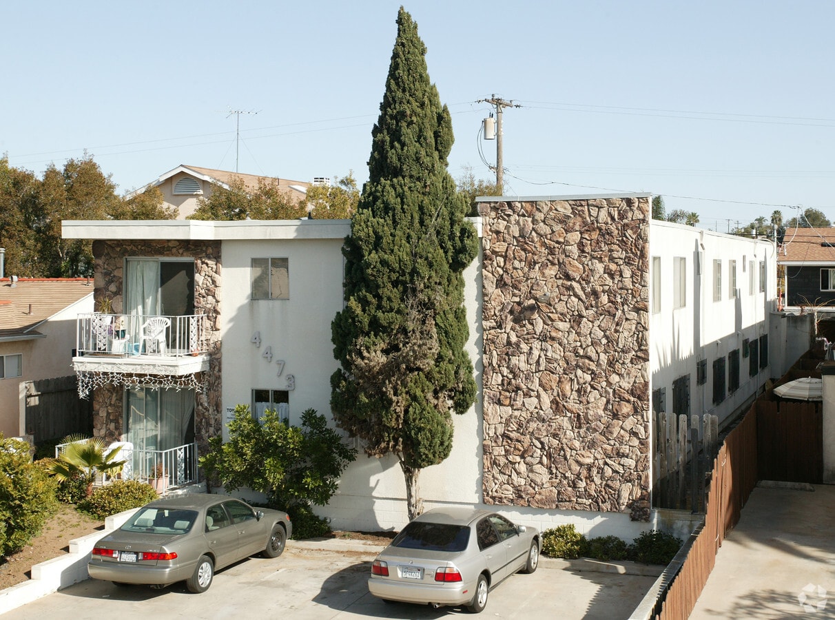 Photo - 4473 Mississippi St