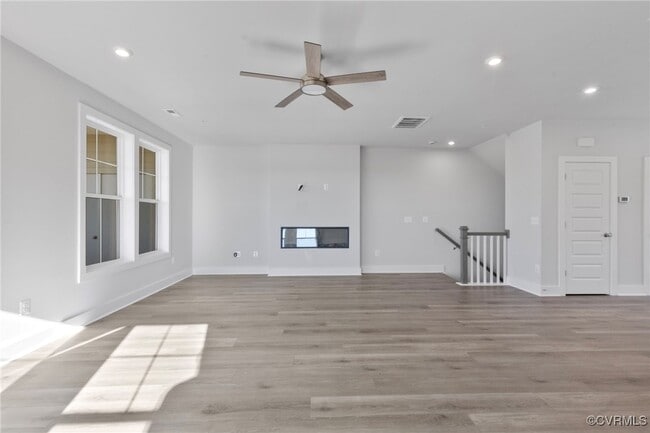 Photo - 520 Greybull Walk