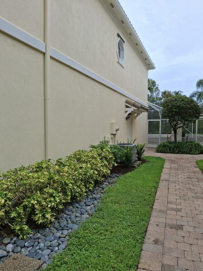 Photo - 156 Santa Barbara Way