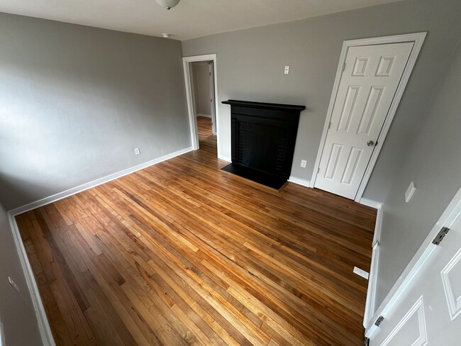 Photo - For Rent: Newly Remodeled 3 Bedroom / 1 Ba...