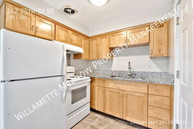 Photo - 162 25th St NE