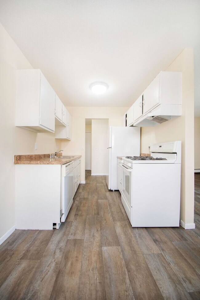 Photo - Bay Pointe Apartments