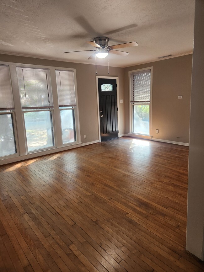Photo - 5813 Vickery Blvd