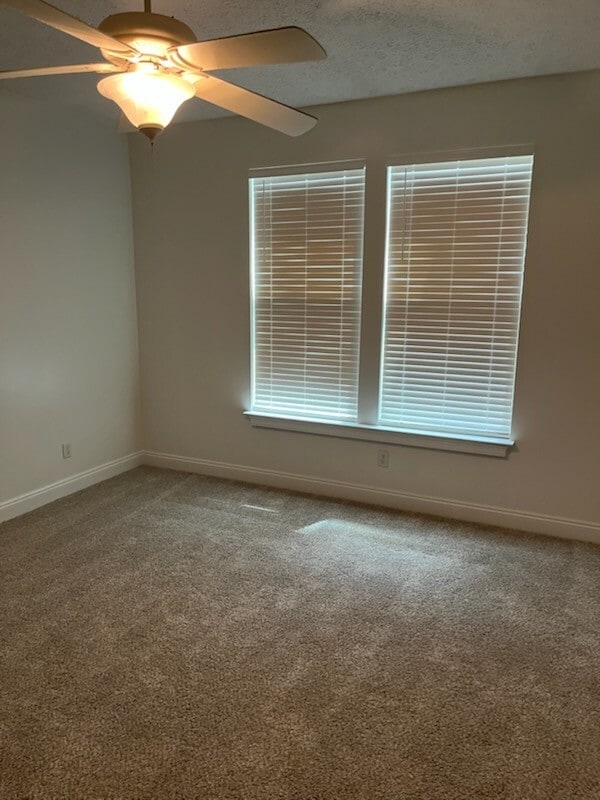 Photo - 4034 Oak Forest Dr