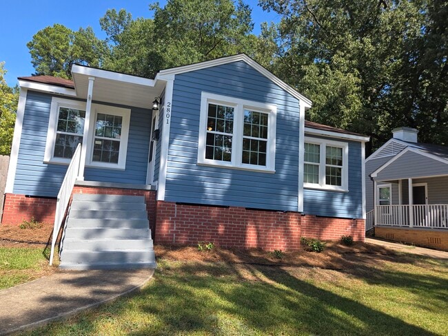 Building Photo - 2801 Oak St Rental