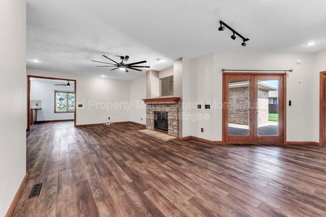 Photo - 514 N Ellen St