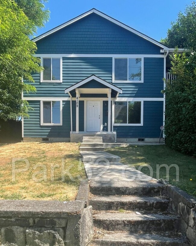 Building Photo - 2 Bedroom, Lower Level Duplex Unit #A