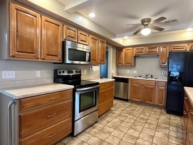 Photo - Charming 3 Bed 1.5 Bath!