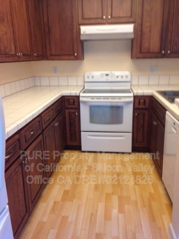 Photo - 967 La Mesa Terrace Unit D