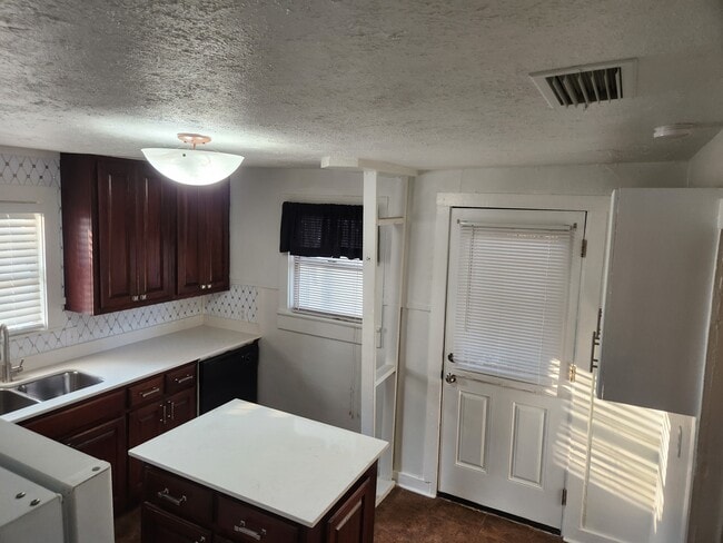 Photo - 1182 Navasota St