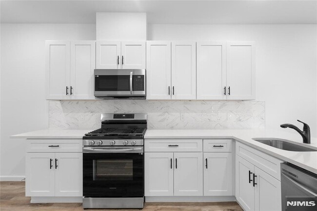 Photo - 51 E Main St Unit 210