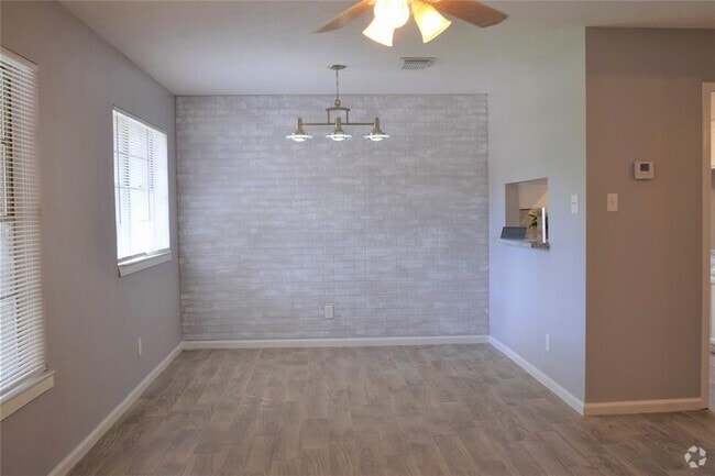 Building Photo - 7033 Kinney St Rental