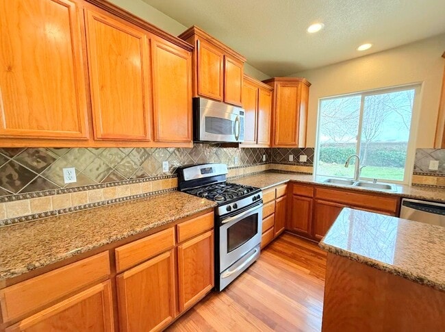 Photo - 4290 Lasalle Dr