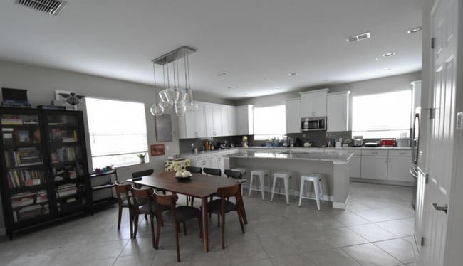 Photo - Spacious Townhome in Lake Mary’s Premier G...