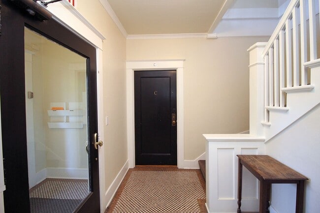 Photo - 2314 SW Vista Ave Unit C