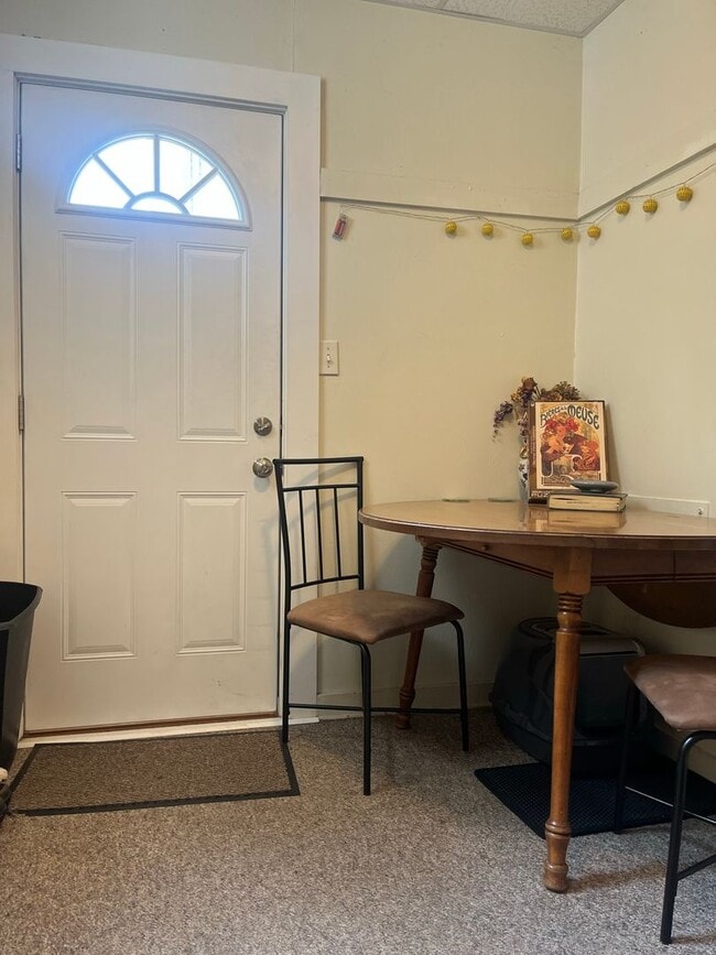 Photo - 412 N Linn St Unit 412-02