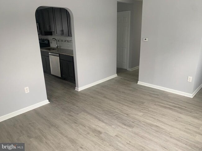 Building Photo - 18 Armor Ct