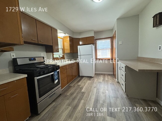 Photo - 1729 W Iles Ave