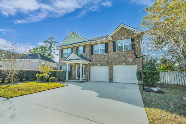 Building Photo - 79 Byron Dr