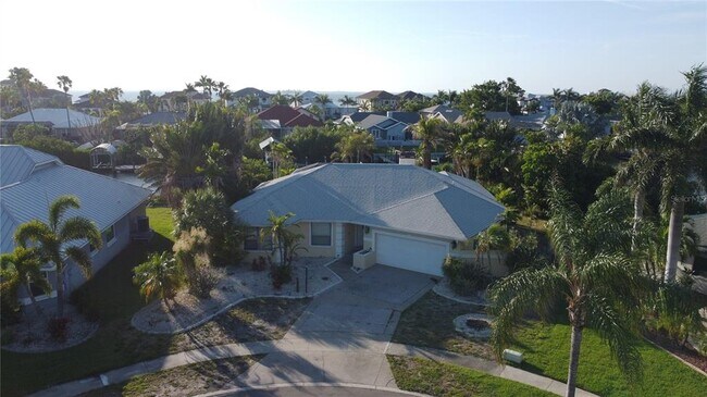 6612 Black Fin Way