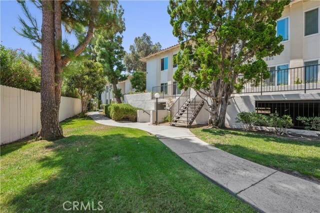 Photo - 18225 Kingsdale Ave Unidad 115