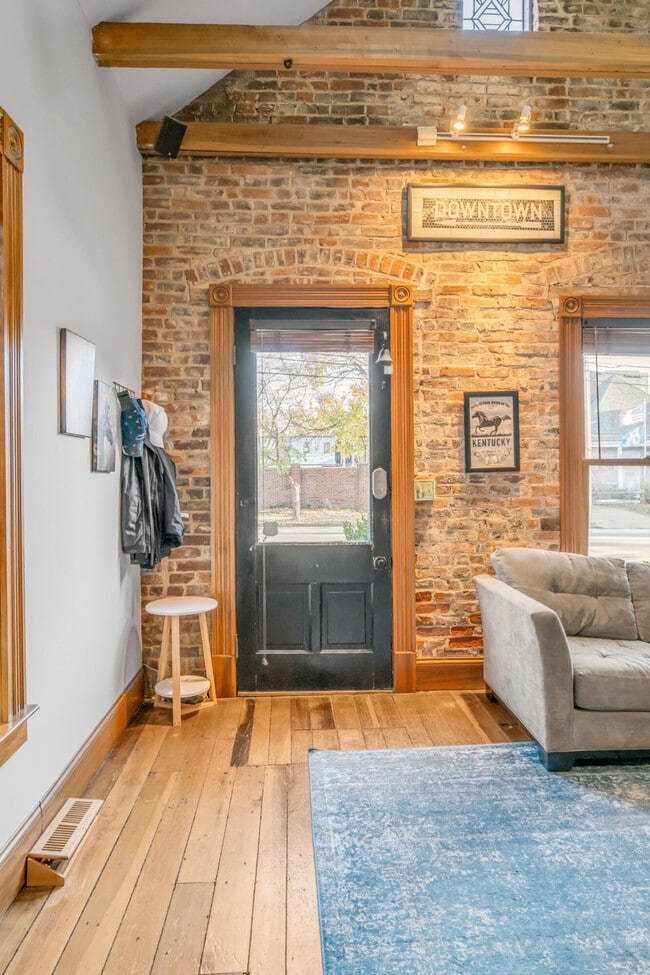 Photo - 419 S Upper St