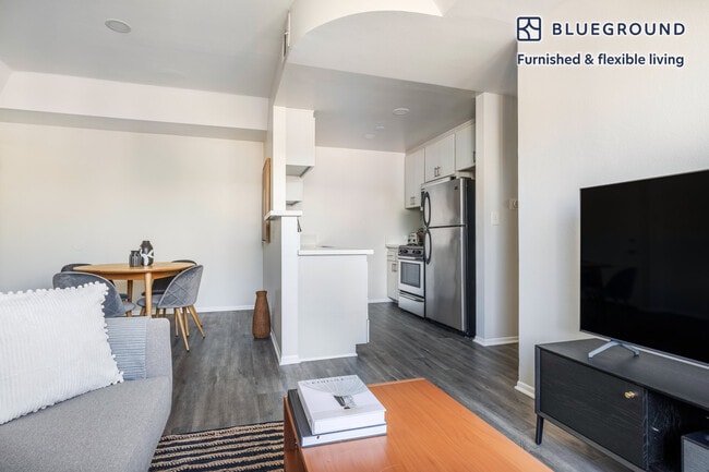 Photo - 1423 N Curson Ave Unidad FL2-ID416