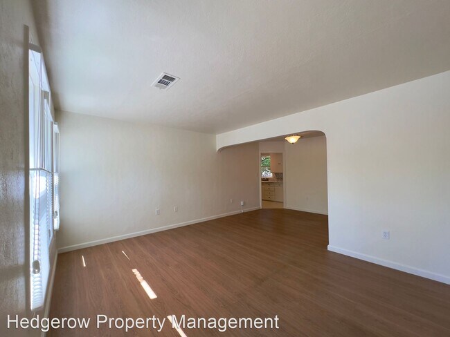 Photo - 2 br, 1 bath House - 1445 East Avenue